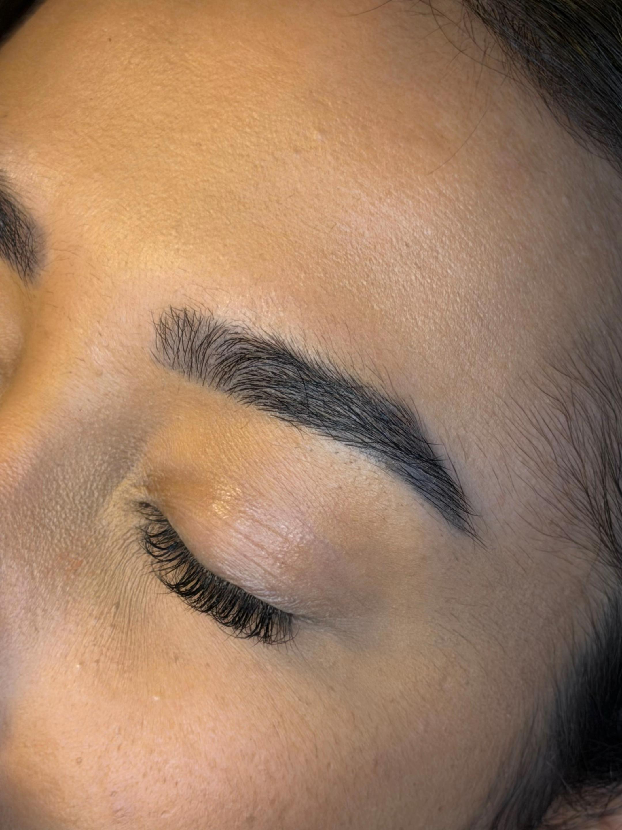 Restructuration sourcils